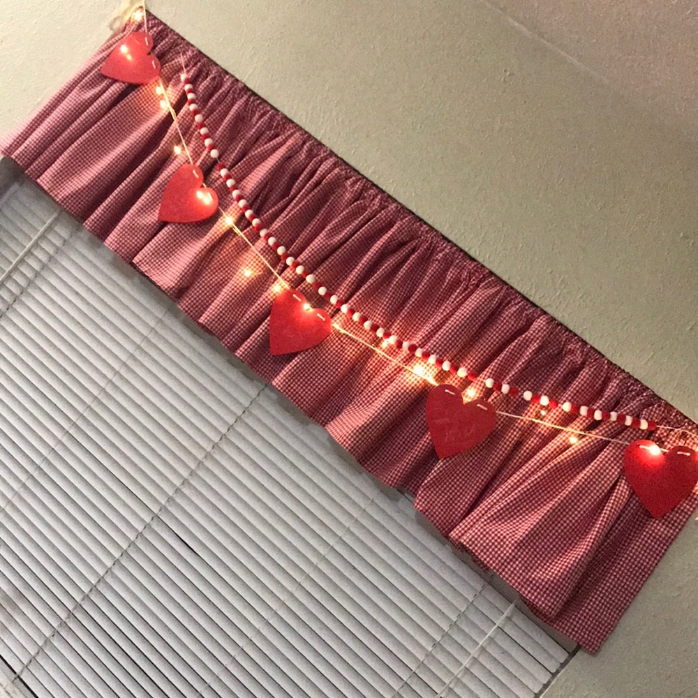 POTTERY BARN ❤️Valentine Red Gingham VALANCE Be Mine 17x193 1/2in